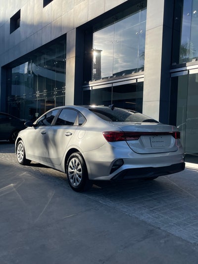 2022 Kia FORTE 4 PTS L 20L TA AAC SIN ENCEDIDO BOTON R-16