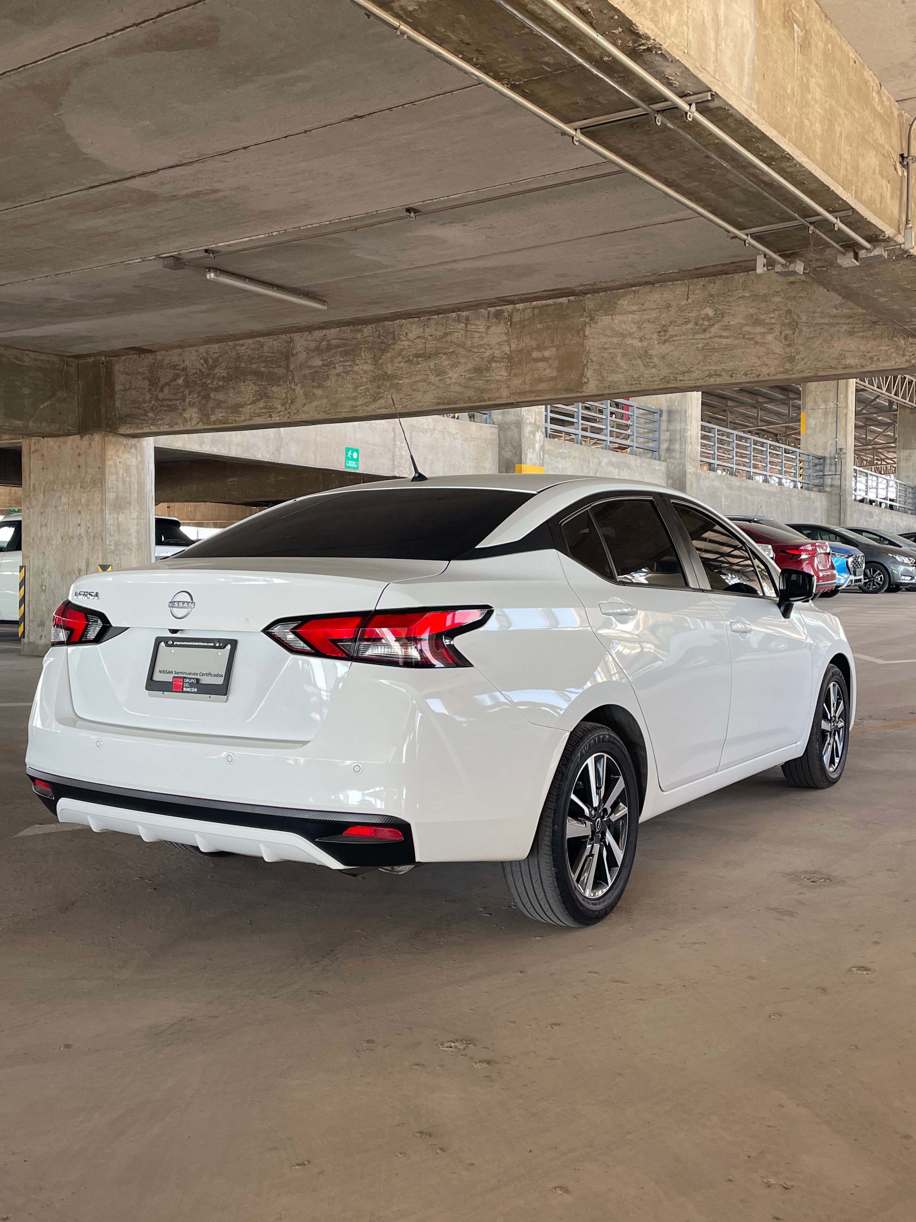 2025 Nissan VERSA 4P ADVANCE L41.6 AUT