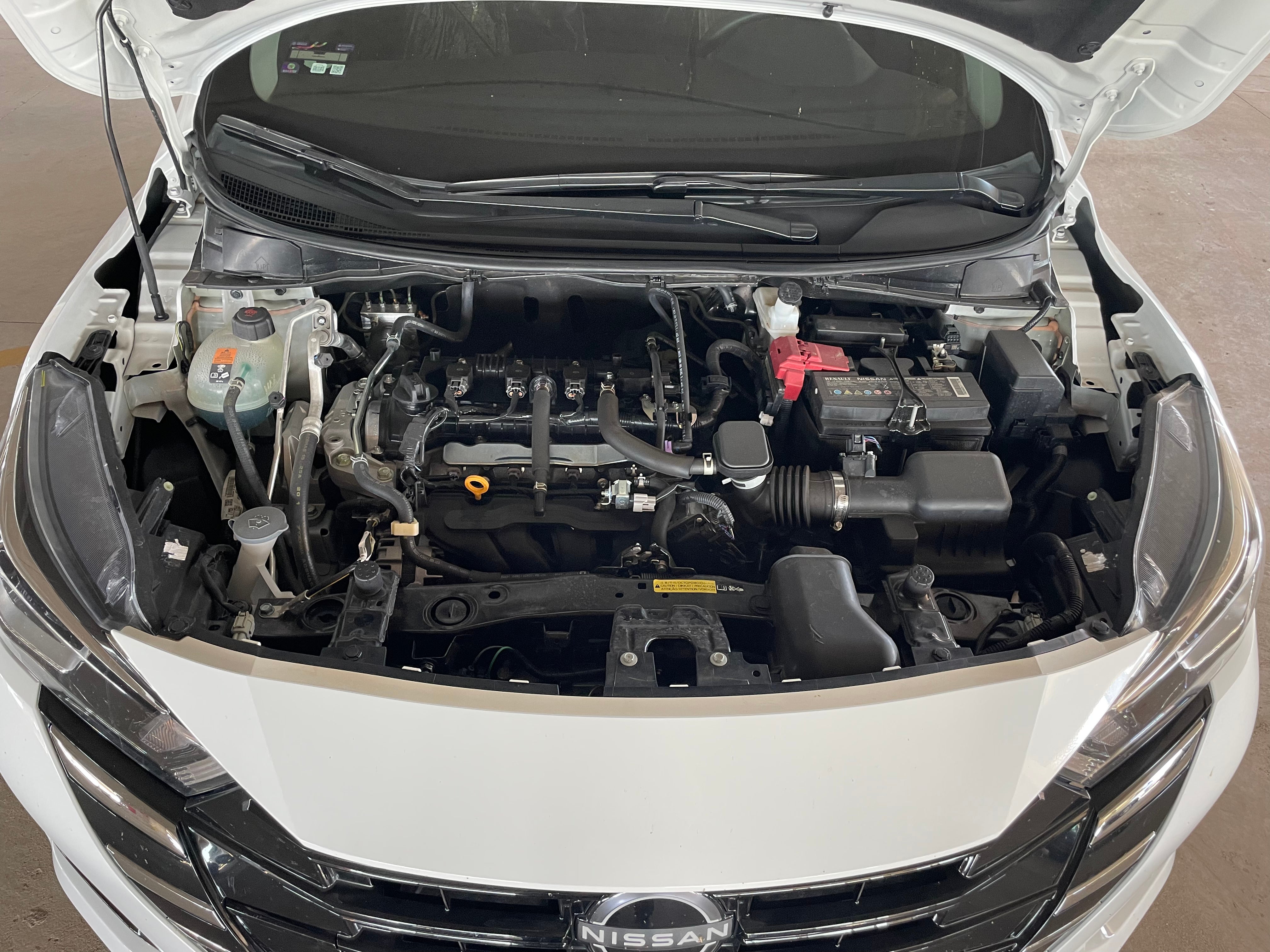 2025 Nissan VERSA 4P ADVANCE L41.6 AUT