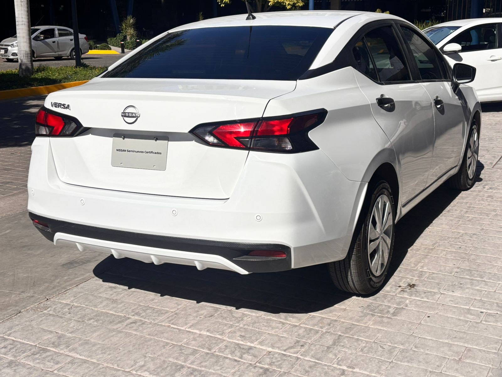 2024 Nissan VERSA 4P SENSE L41.6 AUT