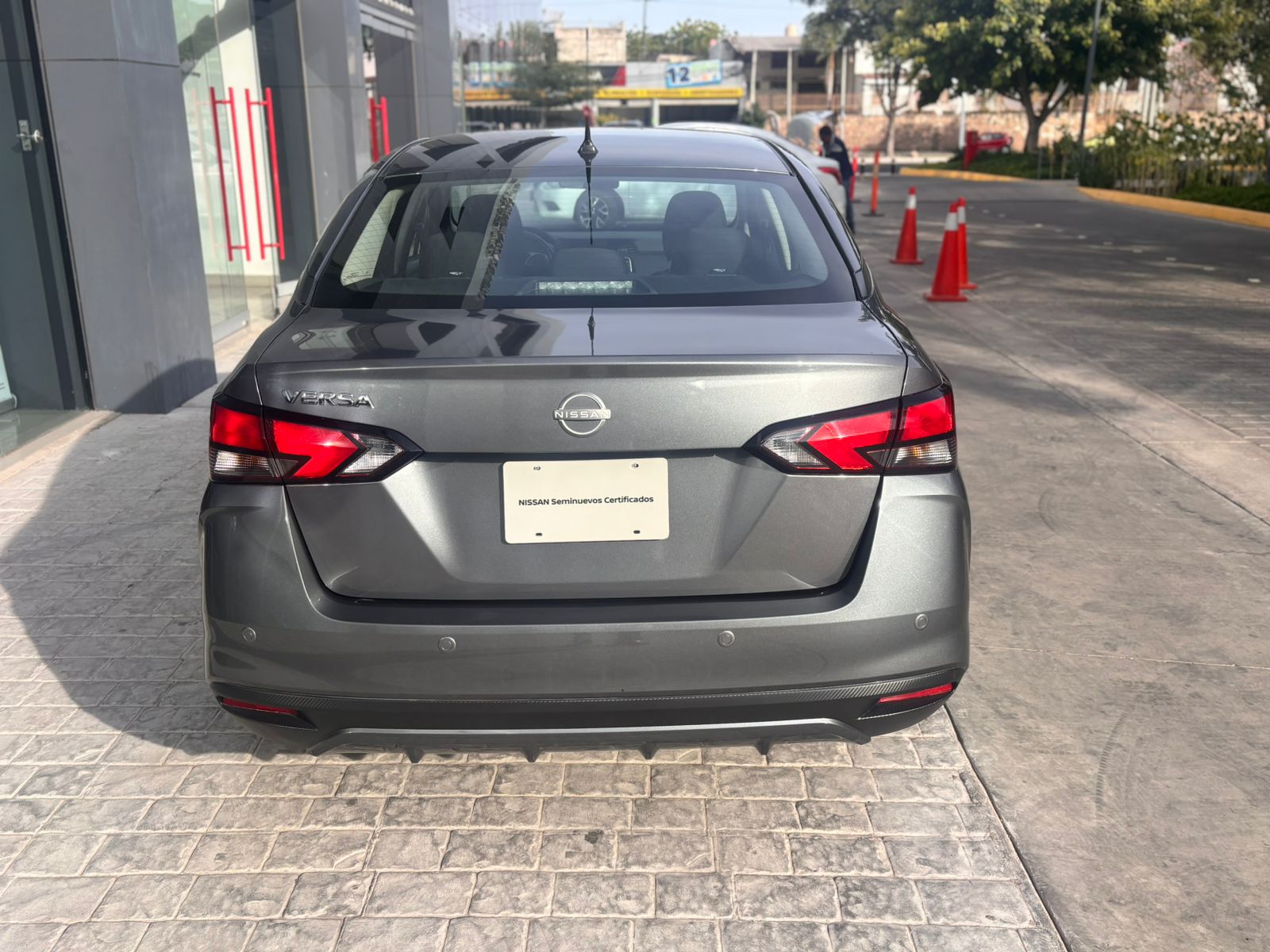 2025 Nissan VERSA 4P SENSE L41.6 AUT