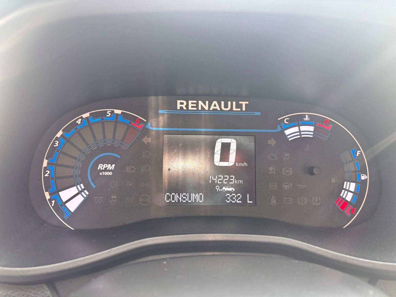 2025 RENAULT KWID 5P BITONO L31.0 MAN