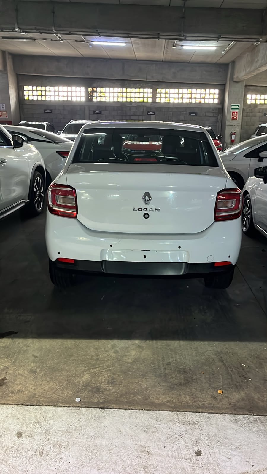 2024 RENAULT LOGAN 4P INTENS L41.6 AUT