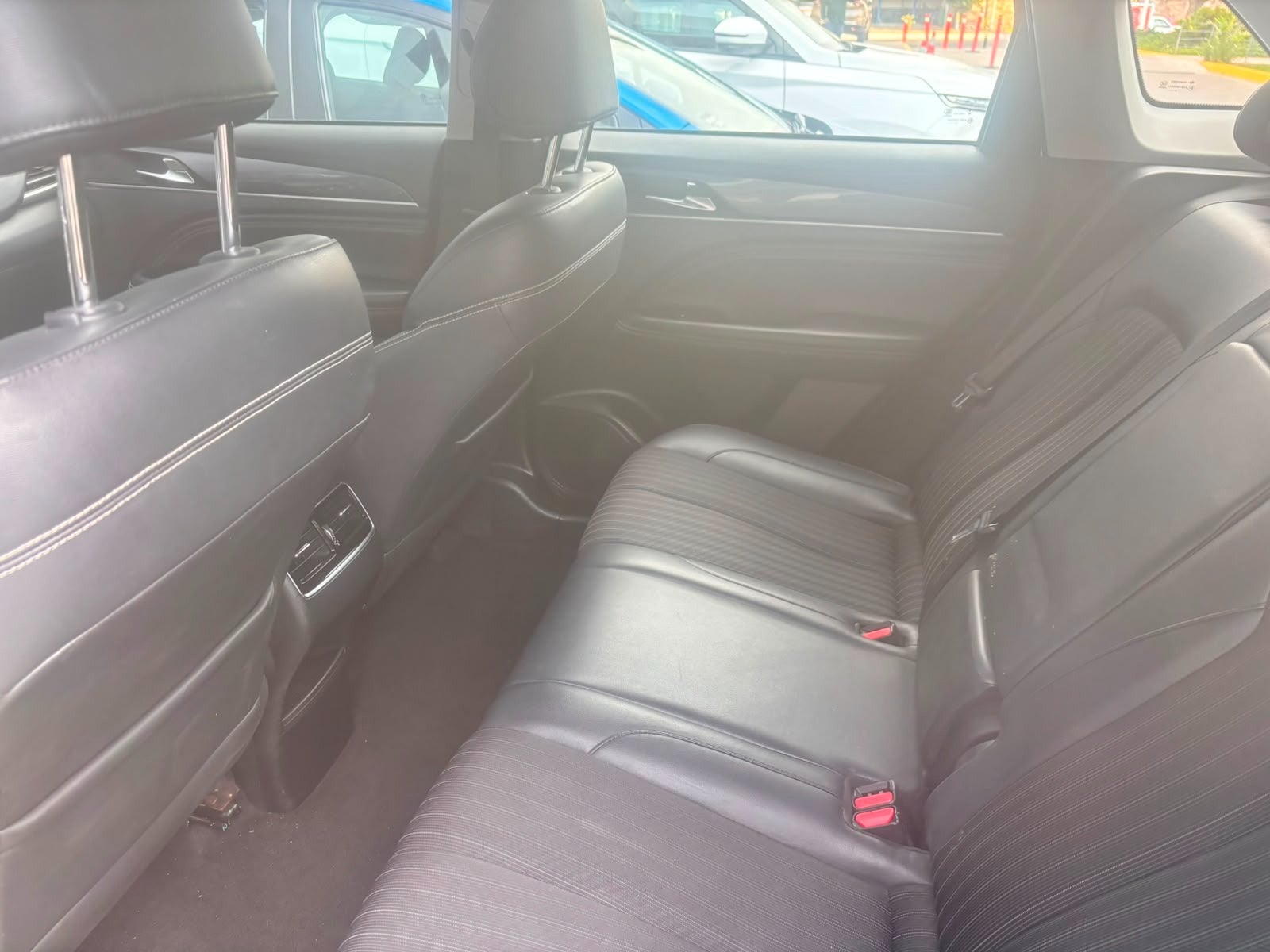 2022 Dodge JOURNEY 5 PTS SXT 15T TA 5 PAS RA-18