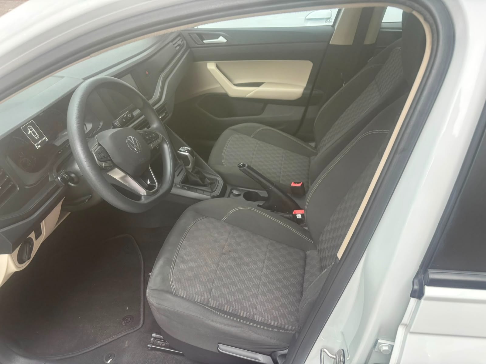 2024 Volkswagen VIRTUS 4P TRENDLINE L41.6 AUT