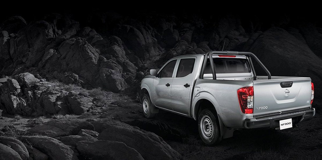 Nissan NP300 Exterior2